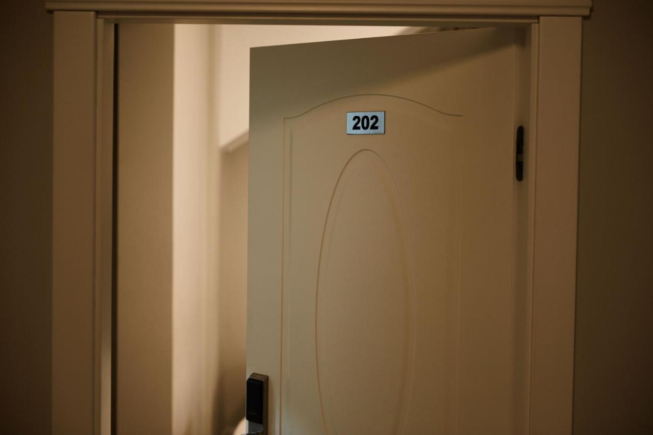 פרישטינה Amico Hotel מראה חיצוני תמונה